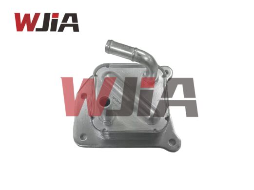 21305-6CA0A Engine oil cooler For Nissan Altima 2020