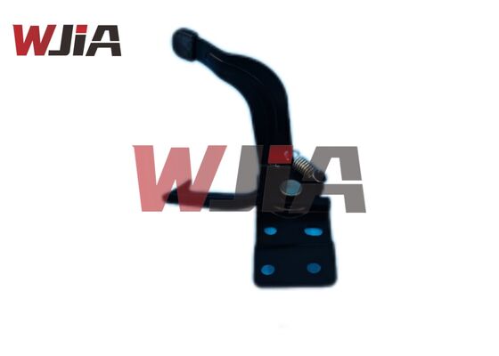 65603-3BB0A Hood Lock Release Lever For Nissan Sunny N17 2011-2018