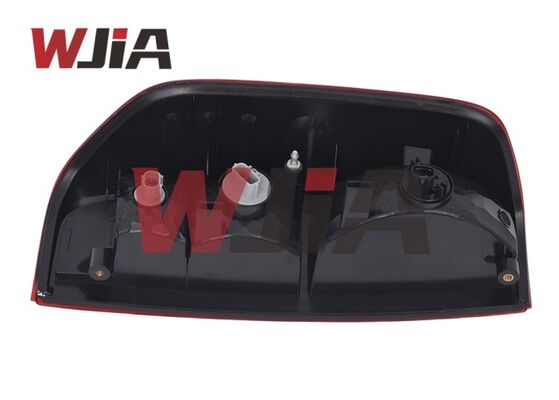 26550-EA825 26555-EA825 Tail Light LED For Nissan Frontier 2005-2010