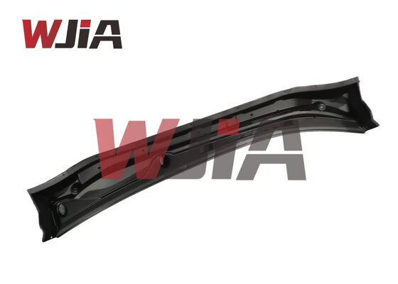 66862-6LA0A Wiper Deflector For Nissan SENTRA 2020- B18