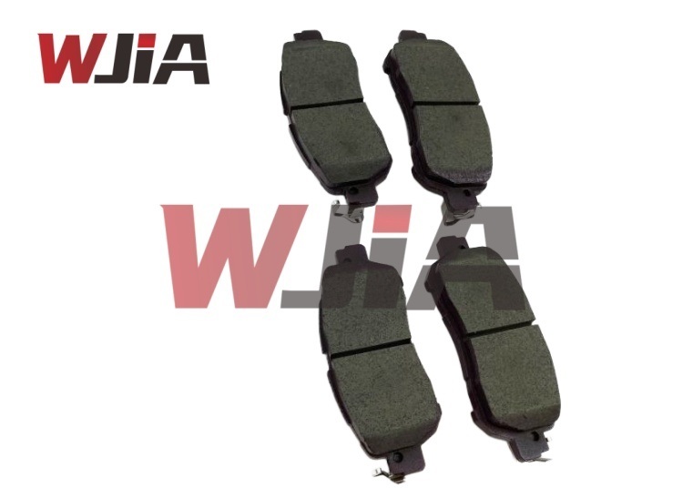 D1060-5RF0A Ceramic Car Brake Pads For Nissan KICKS P15