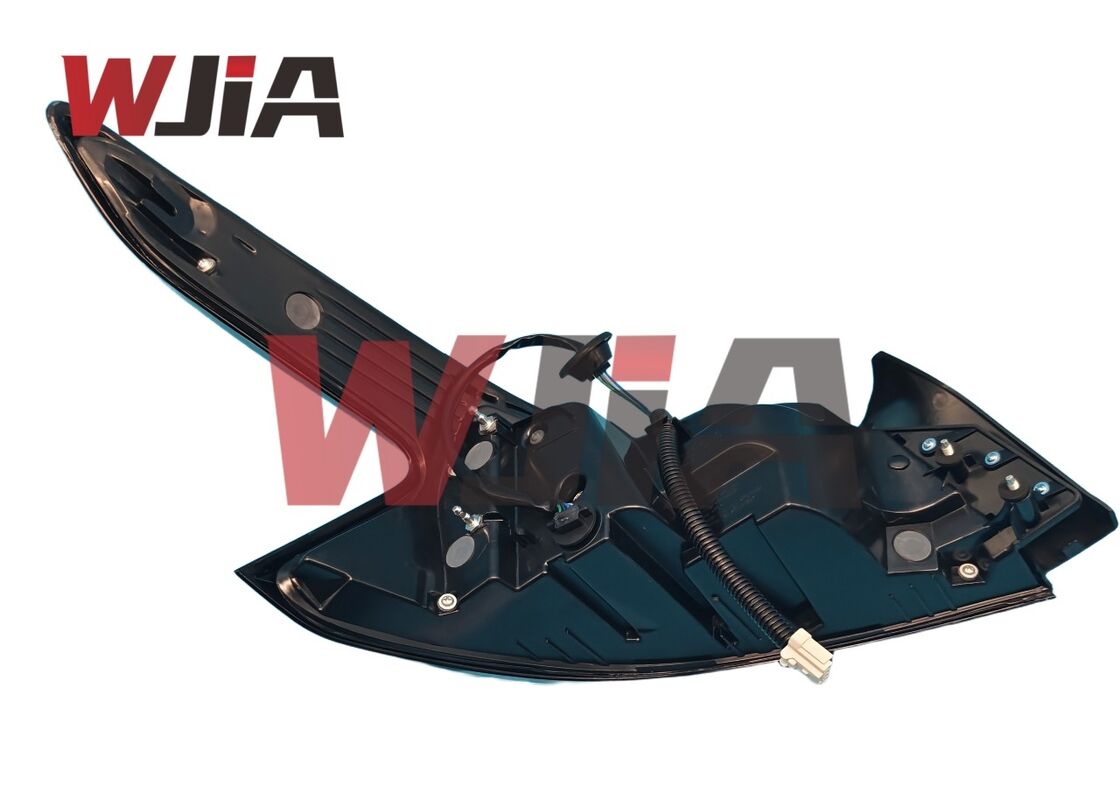 26550-9DJ0A 26555-9DJ0A  Rear Taillight Tail Lamp For Nissan Maxima S Sedan 2019 2020 2021