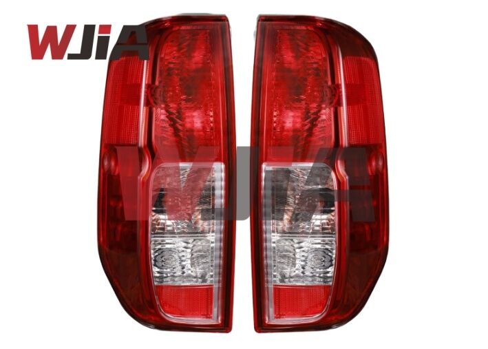 26550-EA825 26555-EA825 Tail Light LED For Nissan Frontier 2005-2010