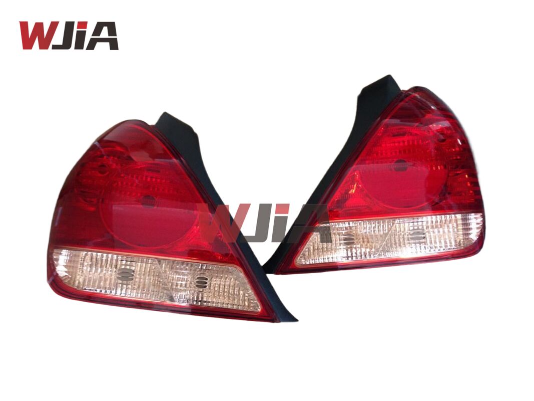 26550-8N725 26555-8N725 Tail lamps For c