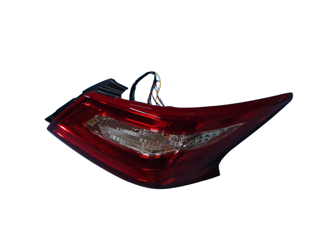 26555-9HU0A 26550-9HU0A Tail Lamp Out Light For Nissan 2016-2018 ALTIMA