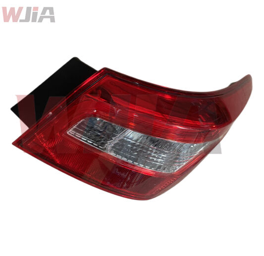 26554-5US0A Right Rear Tail Lamp Assembly Nissan Sylphy / Sentra B17