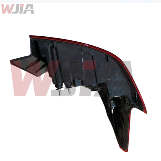 26554-5US0A Right Rear Tail Lamp Assembly Nissan Sylphy / Sentra B17