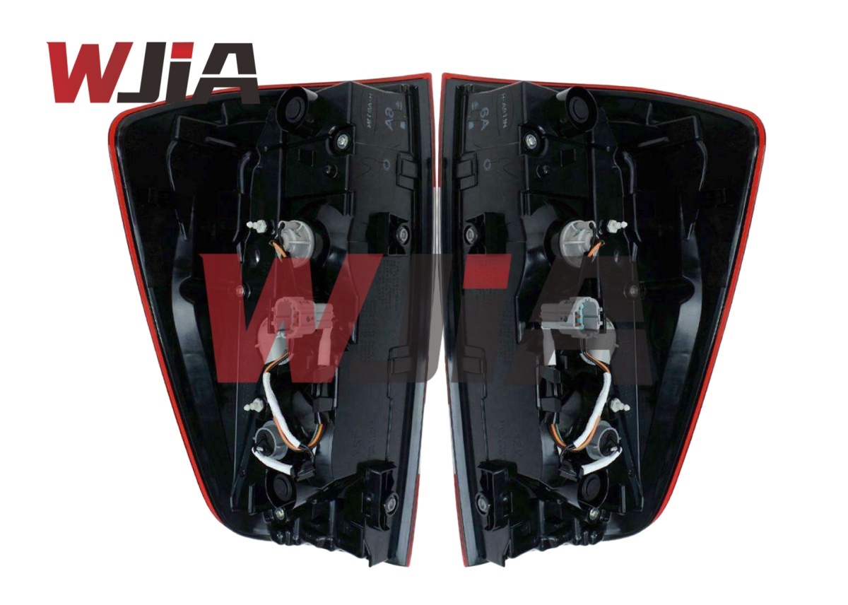 26550-6KG0A 26555-6KG0A Tail Light LED For Nissan Navara Np300 D23 2015-2021