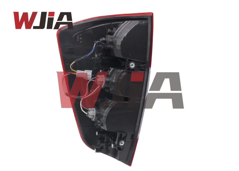 26550-4JA0A 26555-4JA0A Tail Light  For Nissan NP300 Navara D23 2015 - 2019