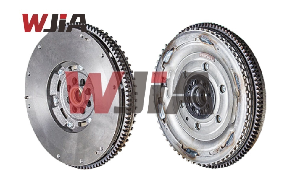 12310‑EB30A Premium Dual Mass Flywheel Assembly  Ductile Cast Iron Engine Flywheel For Nissan Navara D40 Pathfinder R51 YD25 2.5L Diesel, Vibration‑Damping Aftermarket Auto Spare Parts