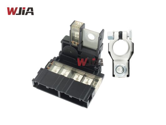 Nissan Sunny N17 için 24380-79910 Akü Pozitif Kutup Sigorta Konnektörü